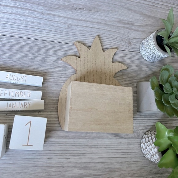 PINEAPPLE desk daily wooden block calendar - Picture 7 of 11